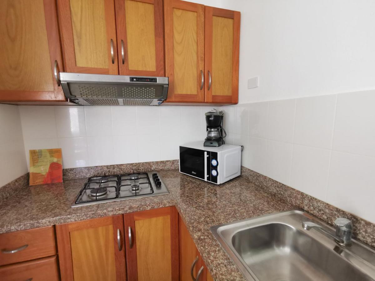 פונטה קאנה Tropicana Suites Deluxe Beach Club And Pool - Playa Los Corales מראה חיצוני תמונה